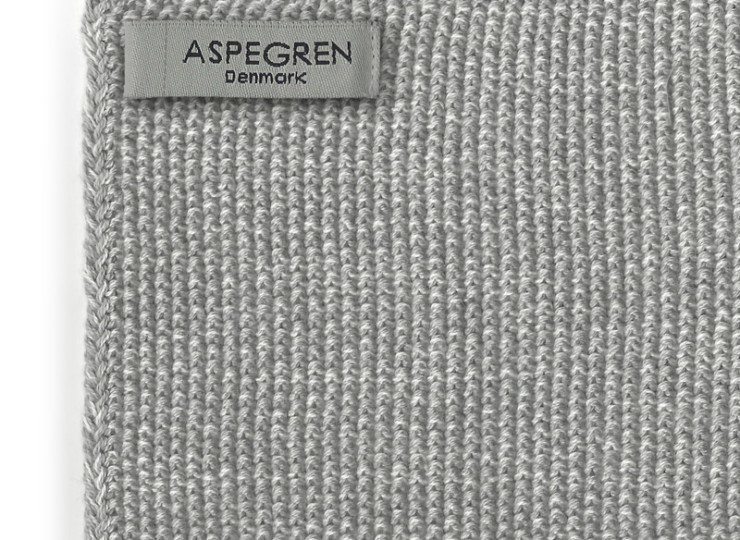 3563